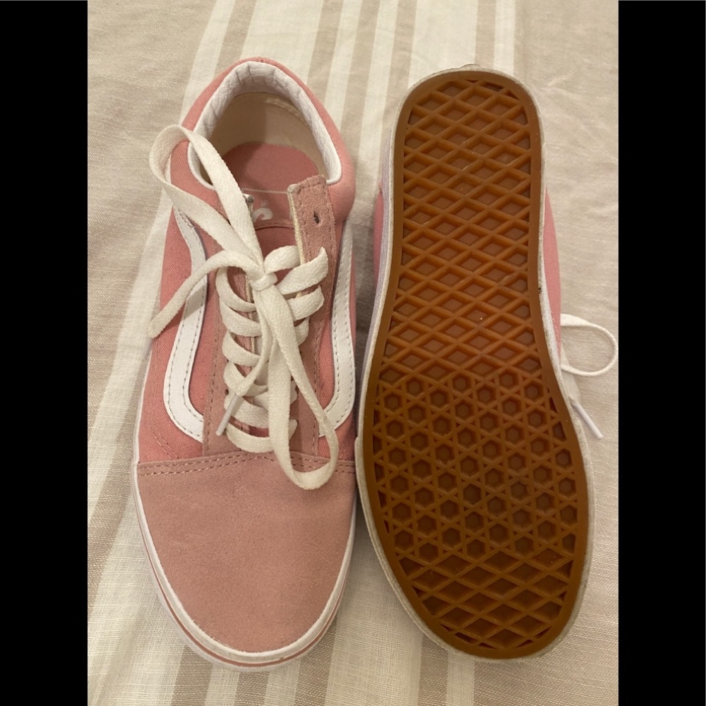 Vans - Picture 3 of 3